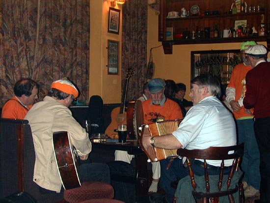 Music at O'Donovan's.jpg 56.5K
